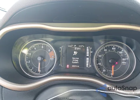 2018 Jeep Cherokee Latitude Fwd from USA, damaged, VIN 1C4PJLCB4JD553657